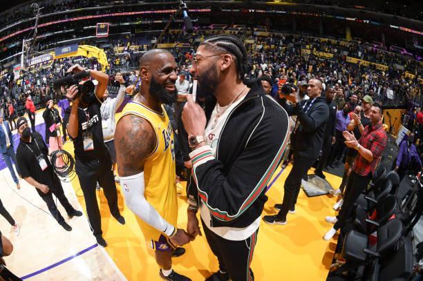 引了众多斯 引了众多斯