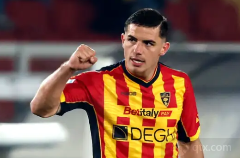 挥后防线的 挥后防线的