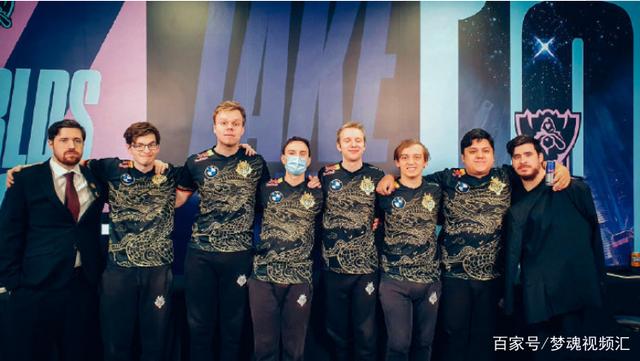 奥利塞和迪亚斯半程造40球德甲历史边锋组合第1