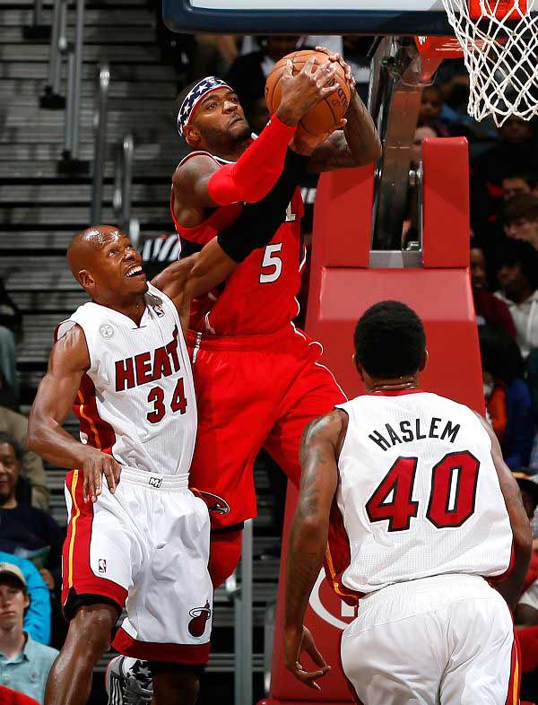 电竞世界杯APEX小组赛：狼队第6直晋级决赛；EDG倒数第2淘汰